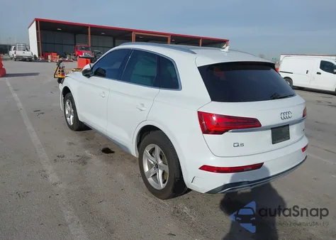2021 Audi Q5 Premium 45 Tfsi Quattro S Tronic z USA, uszkodzony, nr VIN WA1AAAFY7M2052119